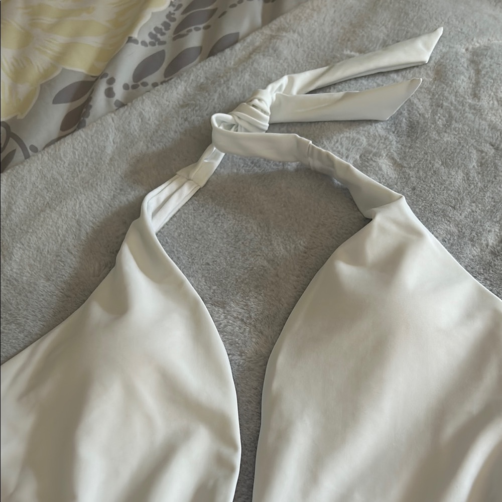 SHEIN White Halter One Piece Swimsuit - Picture 3 of 9